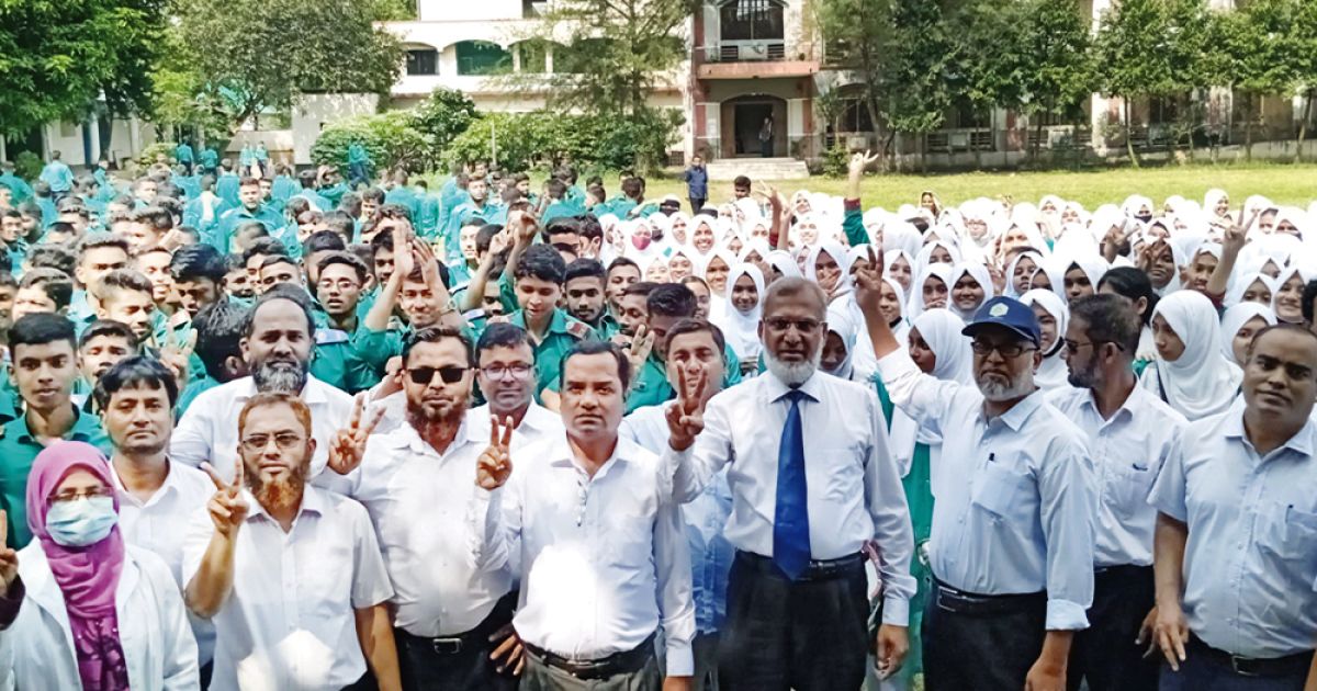 কেন-কুমিল্লা-বোর্ডে-এইচএসসি-ফলাফলের-গড়-নিম্নমুখী?