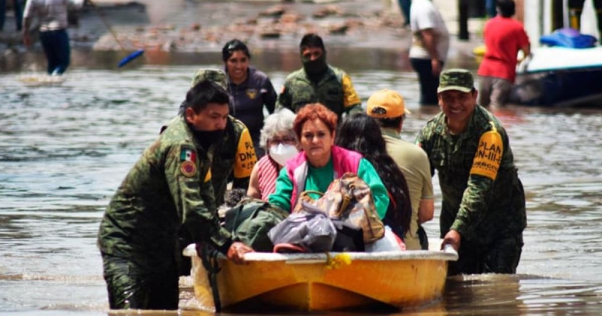70-people-died-in-the-flood-in-Mexico-the-National-Guard-came-to-help-the-flood-victims