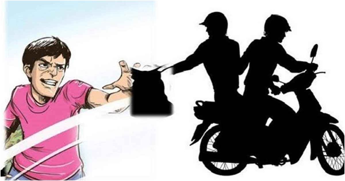 A-CID-member-was-stabbed-and-robbed-of-his-mobile-wallet-in-Jatrabari