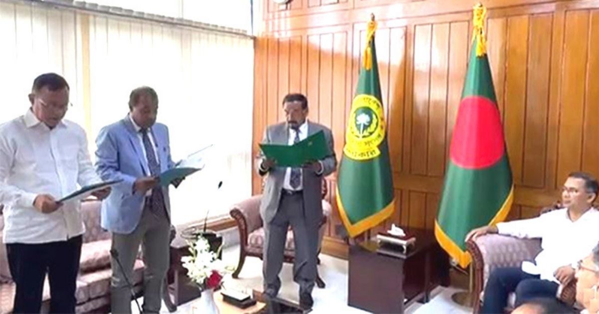 Two-newly-elected-MPs-took-oath