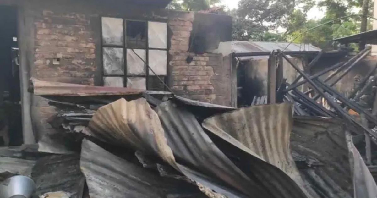 রাউজানে মধ্যরাতে ৬ বসতঘর ও ৭ গরু পুড়ে ছাই