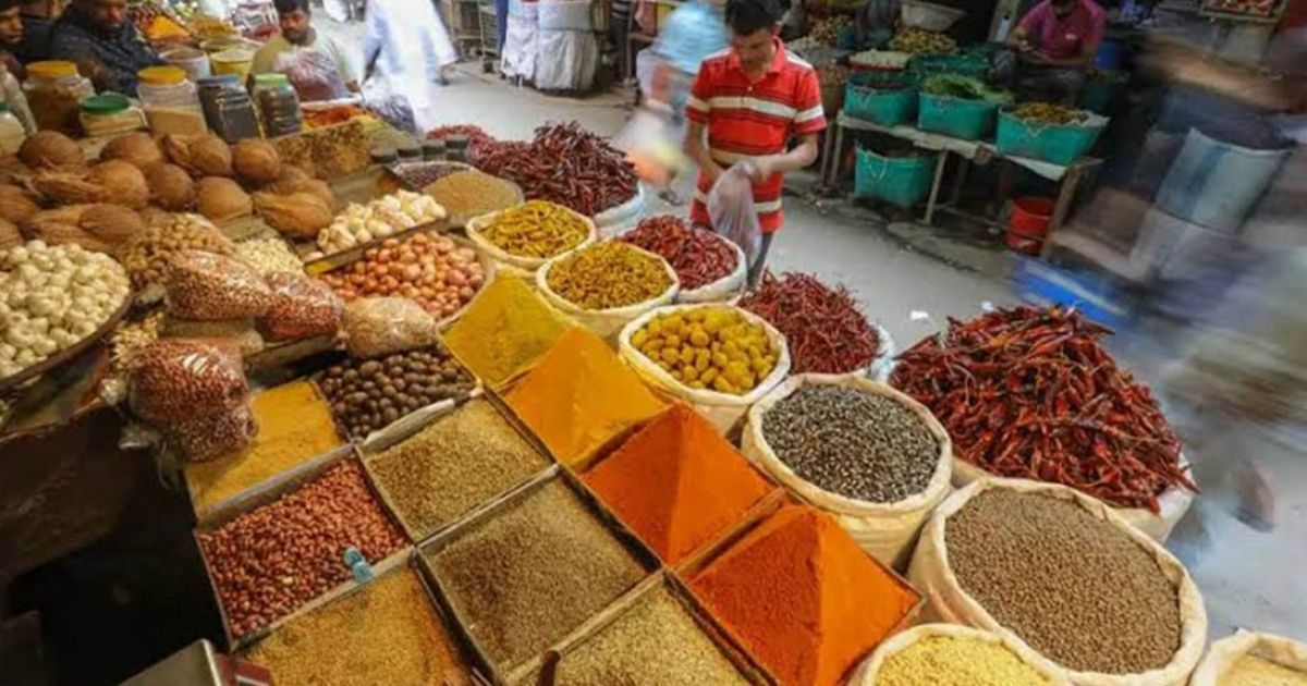 অবৈধ পথে মসলা আসায় বিপুল রাজস্ব হারাচ্ছে সরকার