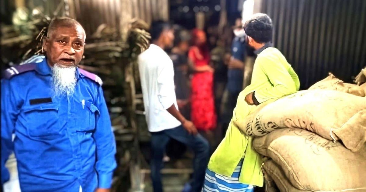 জামায়াত নেতার বাড়ি থেকে ৯৯ বস্তা সরকারি চাল উদ্ধার