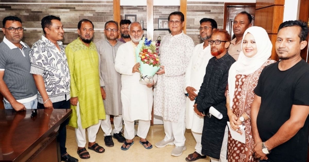 নগরীর পানি নিষ্কাশনে খালগুলোর পানি প্রবাহ স্বাভাবিক থাকা জরুরি: কেসিসি প্রশাসক