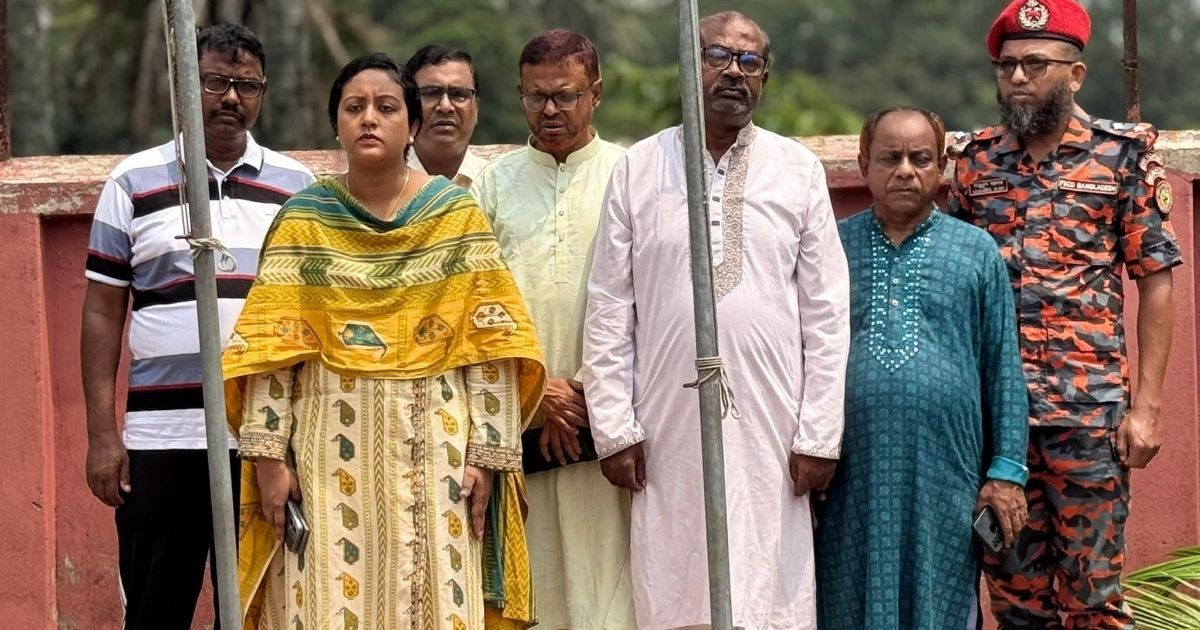 তাড়াশে ফায়ার সার্ভিস সপ্তাহের উদ্বোধন ও বর্ণাঢ্য শোভাযাত্রা অনুষ্ঠিত