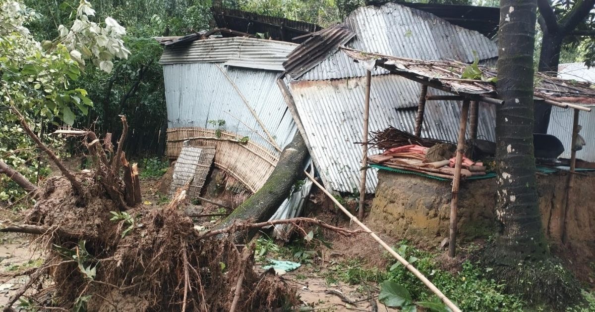 নালিতাবাড়ীতে টর্নেডোতে প্রাণ গেল বৃদ্ধার