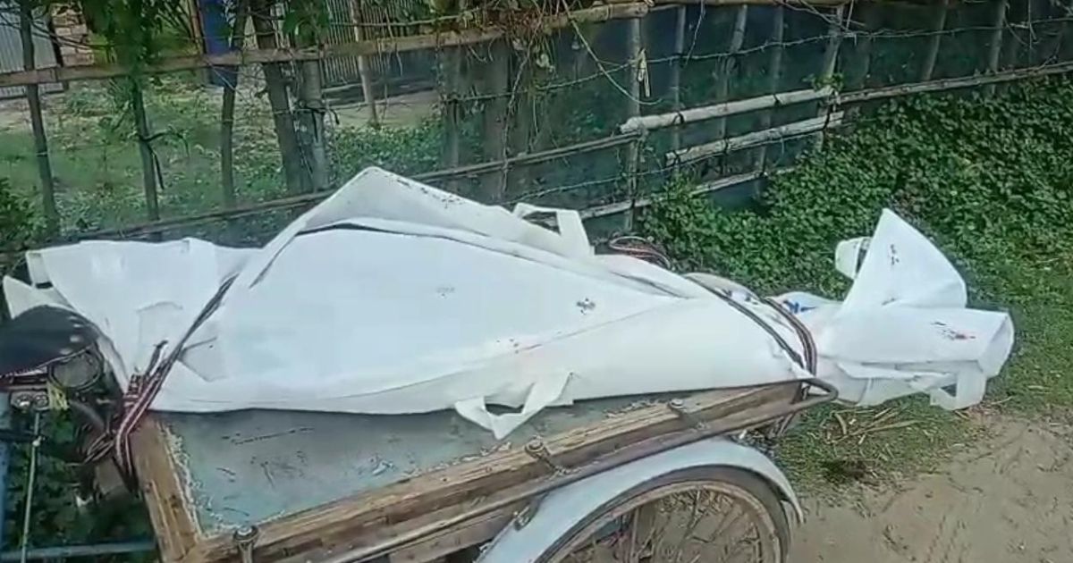 মস‌জি‌দের বারান্দা থে‌কে দিনমজু‌রের রক্তাক্ত মর‌দেহ উদ্ধার