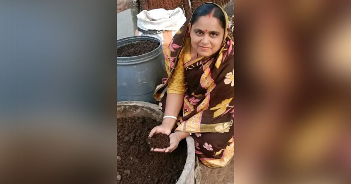 ভার্মি কম্পোস্ট বা কেঁচো সার উৎপাদনে বনানী রানীর সফলতা