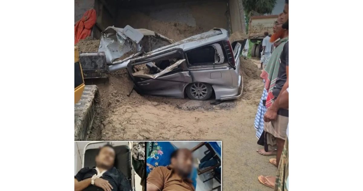 
ছাগলনাইয়ায় ড্রাম ট্রাক-মাইক্রোবাসের মুখোমুখি সংঘর্ষ