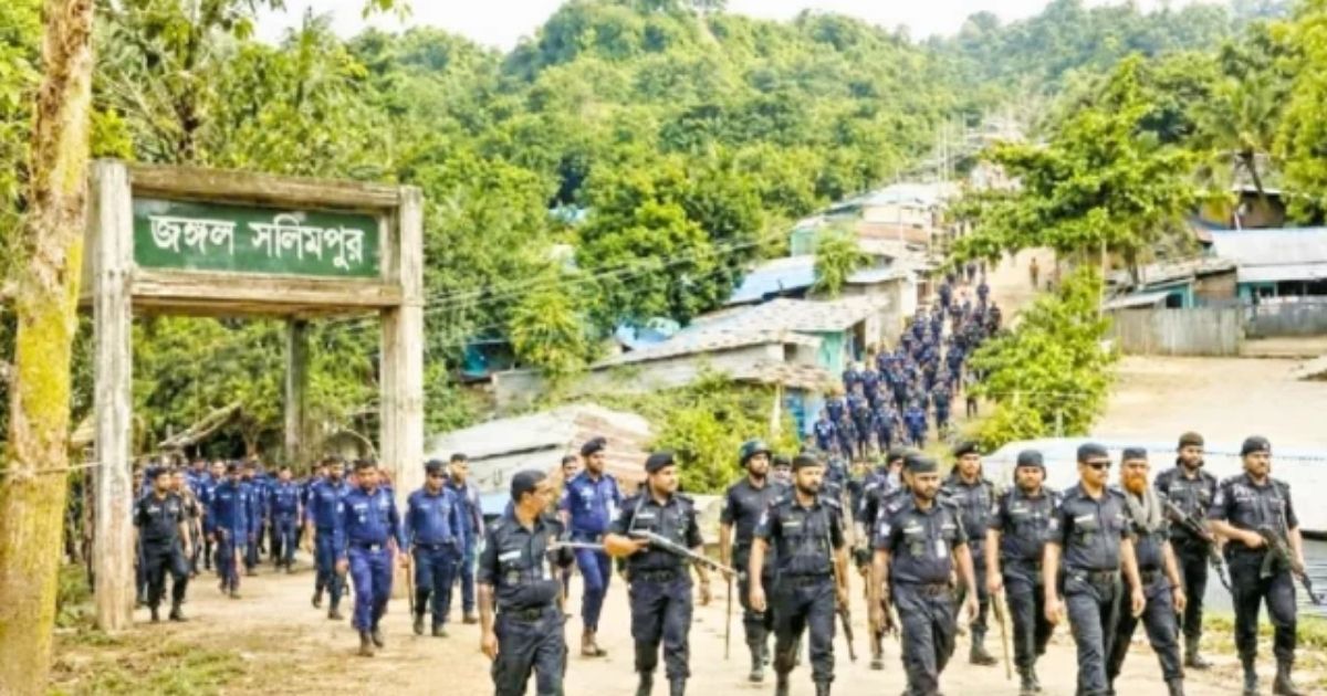 জঙ্গল সলিমপুরে যৌথ বাহিনীর ক্যাম্পে হামলা: সীতাকুণ্ড থানায় মামলা