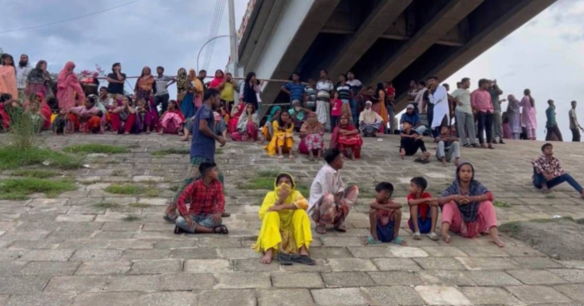 কুষ্টিয়ায় ৪ মাসের শিশুকে নদীতে ফেলে আত্মহত্যার চেষ্টা মায়ের, শিশু নিখোঁজ