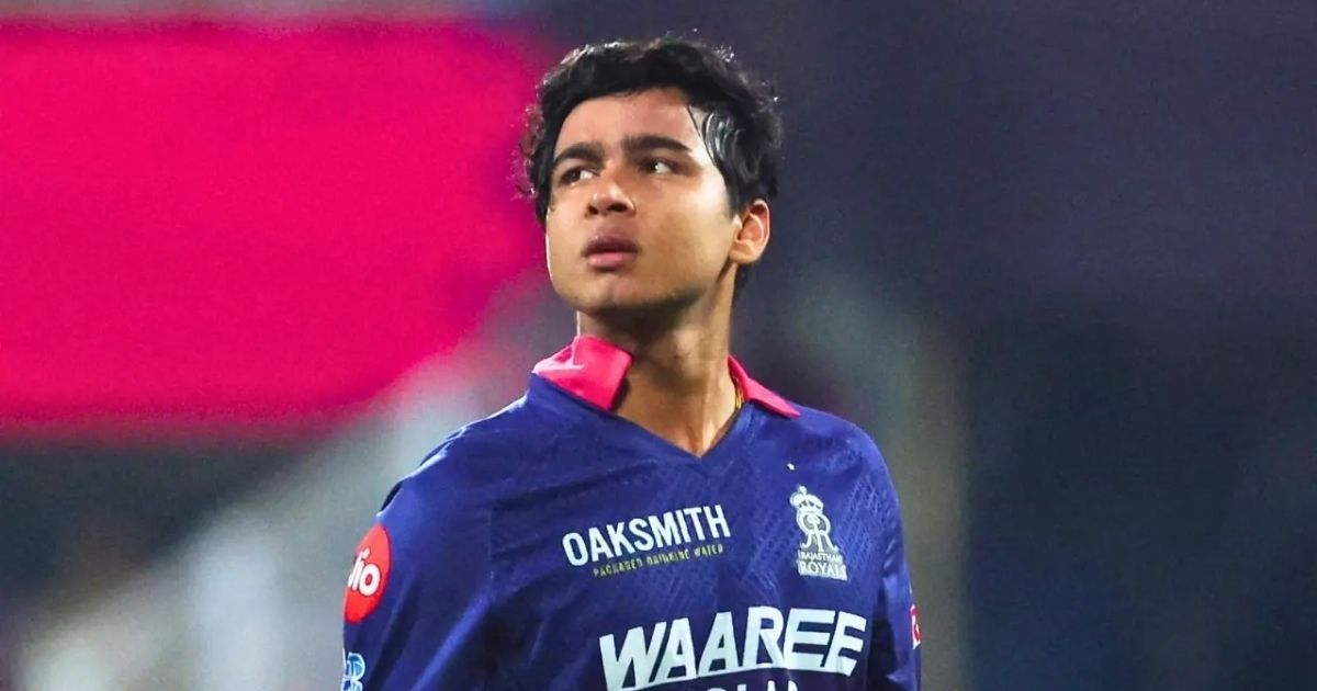 গেইলের রেকর্ড ভেঙে আইপিএলে নতুন ইতিহাস বৈভবের