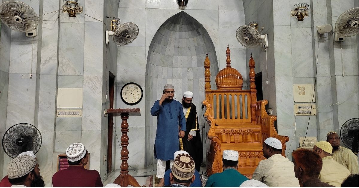 ধর্মীয় ভাবগাম্ভীর্যে ইবিতে ঈদুল আজহা সম্পন্ন