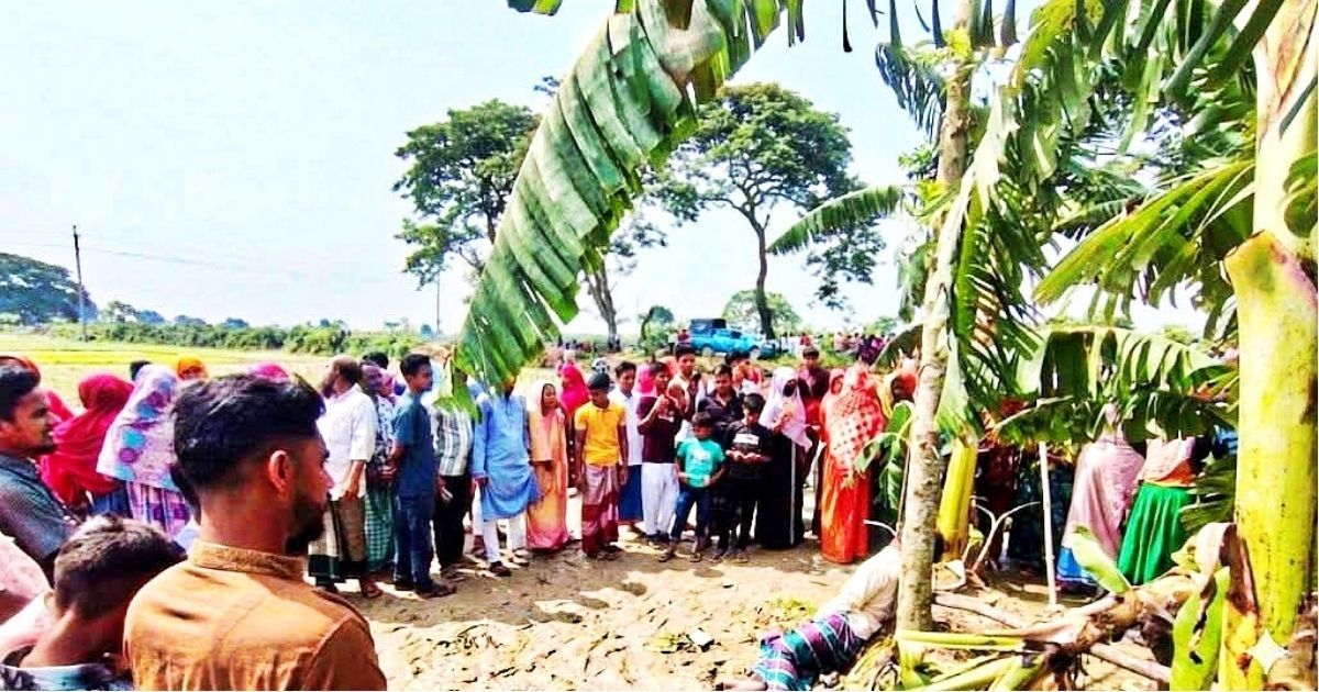 ঈদের সকালে রাজমিস্ত্রির ঝুলন্ত মরদেহ উদ্ধার, পরিবারের দাবি হত্যা