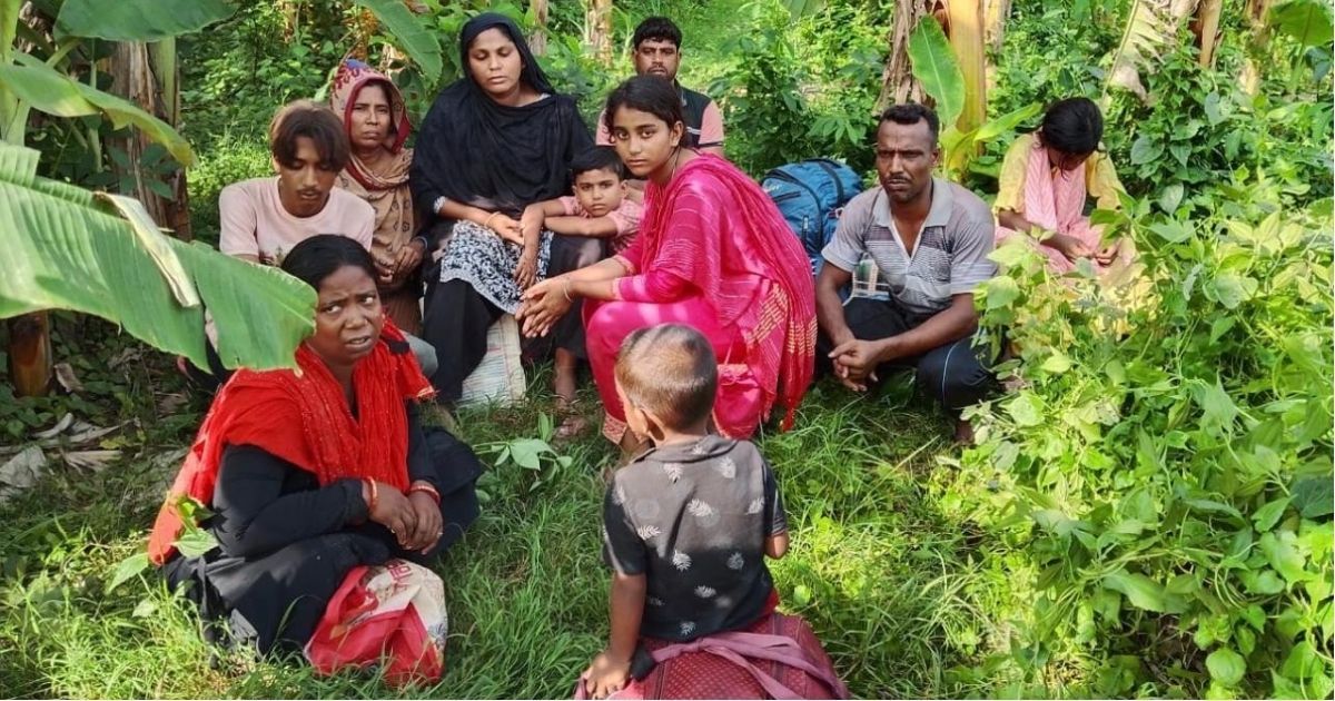 অবৈধ উপায়ে দর্শনা সীমান্ত অতিক্রমের চেষ্টা, নারী-শিশুসহ আটক ১০