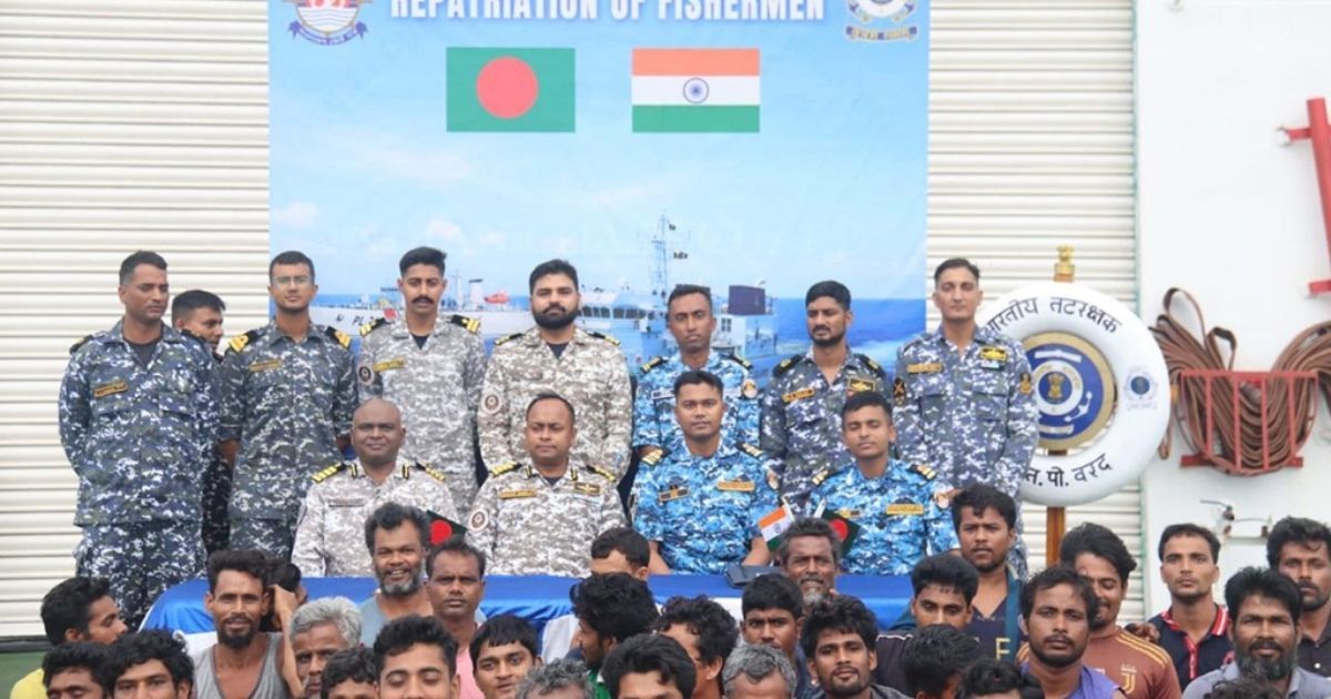 The-government-brought-back-91-Bangladeshis-detained-in-India