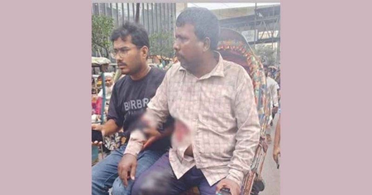 Shot-at-Motijheel-in-the-afternoon-
Robbery-of-17-lakh-rupees