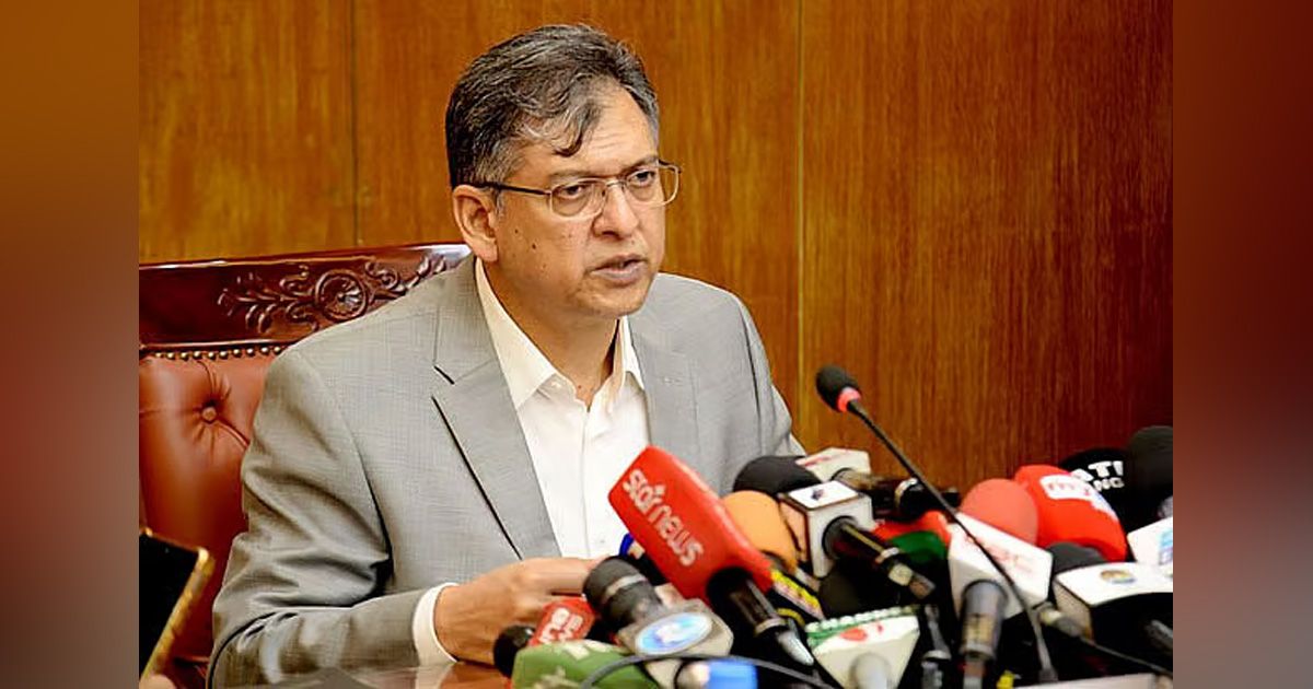 মেট্রো এলাকার বাইরে ব্যাটারিচালিত রিকশা নেওয়ার চিন্তা করছে সরকার: স্বরাষ্ট্রমন্ত্রী