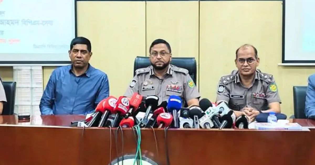 Disobeying-traffic-law-is-equal-for-all-action-against-police-DMP-Commissioner