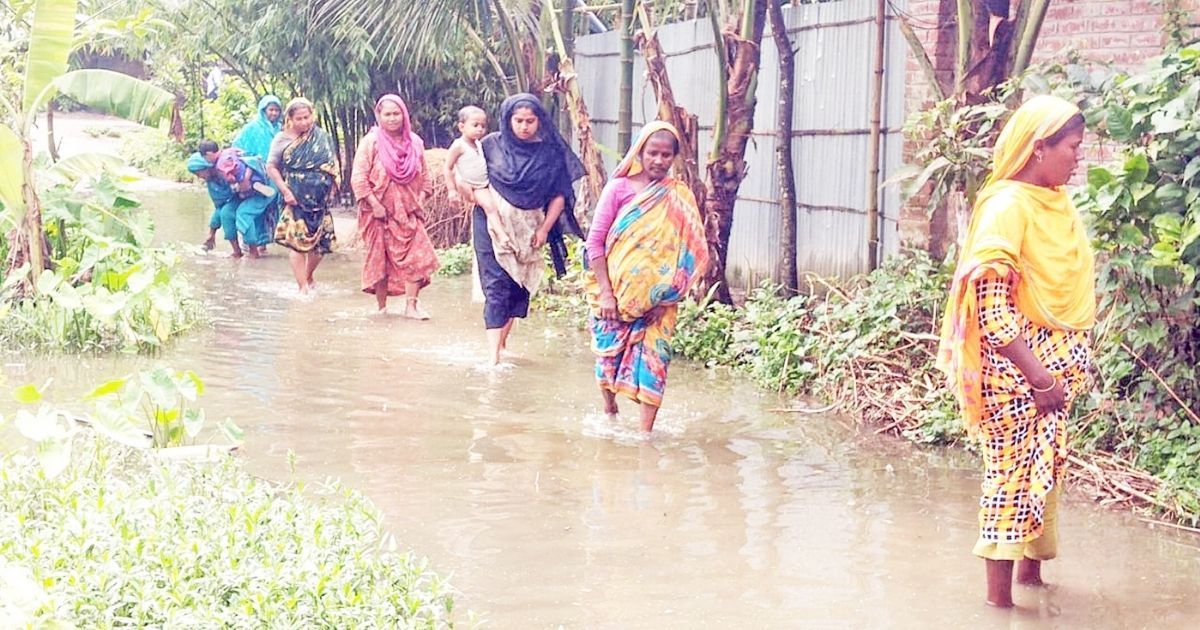 In-Panchbibi-upazila-peoples-suffering-is-increasing-due-to-the-blocking-of-the-water-flow-path