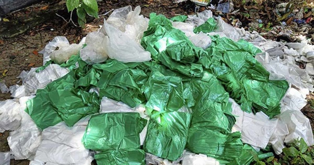 Two-and-a-half-thousand-kg-of-banned-polythene-seized-in-Khulna