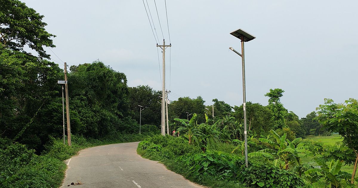 কুমিল্লায় দুই শতাধিক সোলার লাইট চুরি, দুর্ভোগে লক্ষাধিক মানুষ