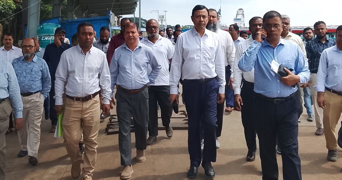 Chairman-of-BIWTA-visiting-Narayanganj-river-port