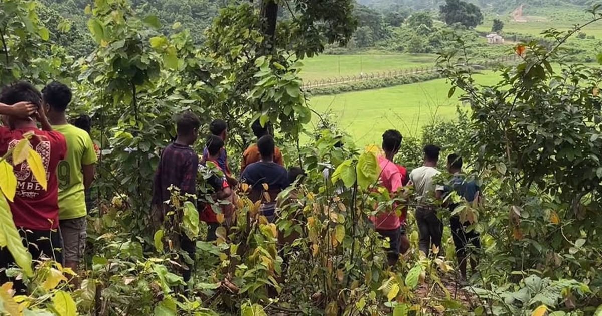 BGB-sent-back-2-people-to-Sherpur-border