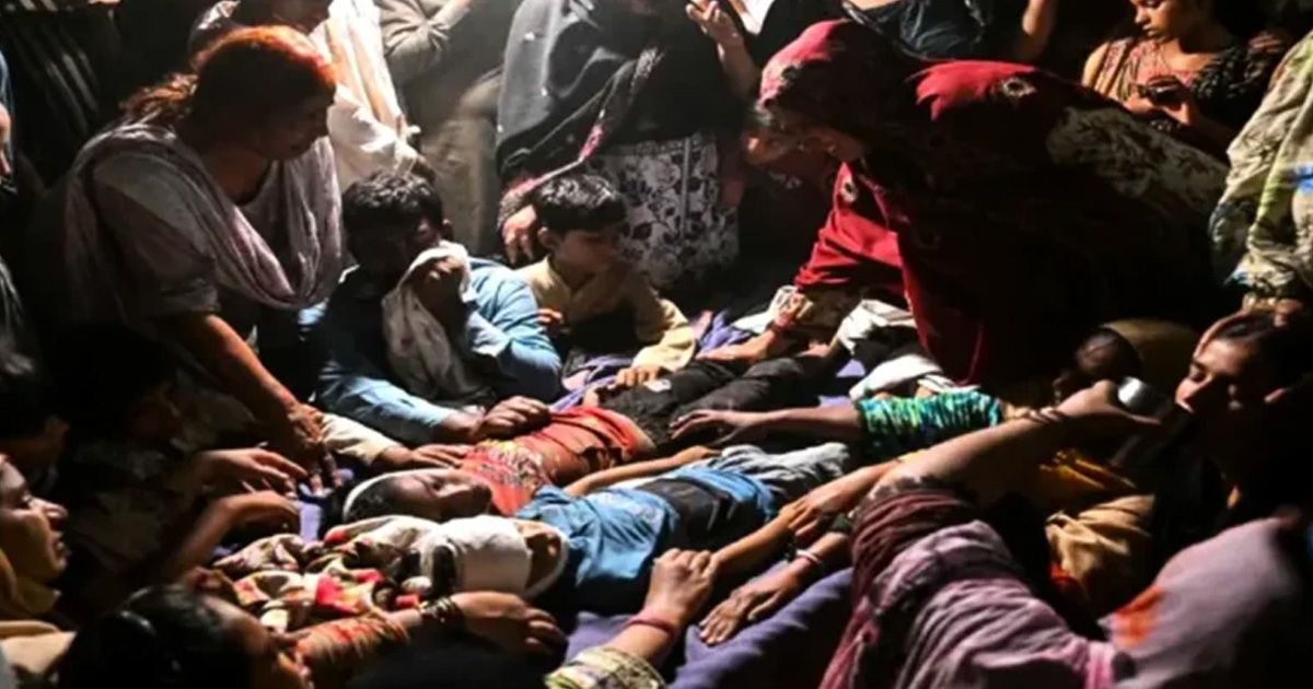 14-children-die-in-coaching-center-roof-collapse-in-Pakistan