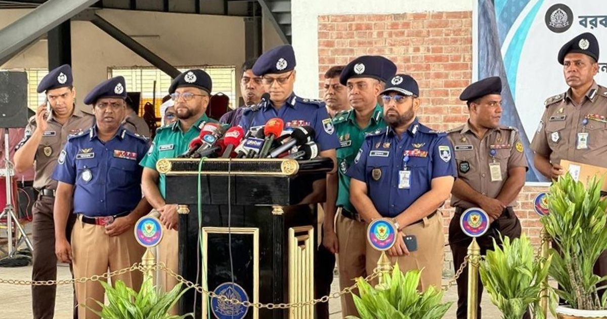 Decision-to-set-up-4-Police-Stations-6-Investigation-Centers-and-2-Police-Lines-of-DMP-IGP