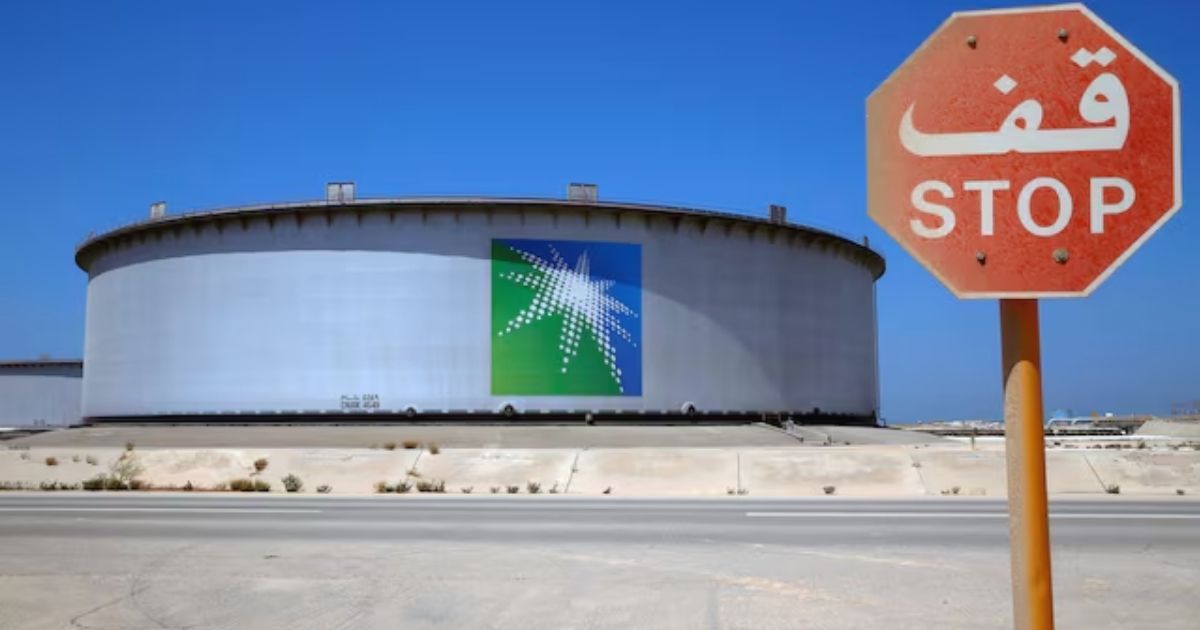 Saudi-Arabia-lowers-oil-prices-to-maintain-market-in-Asia
