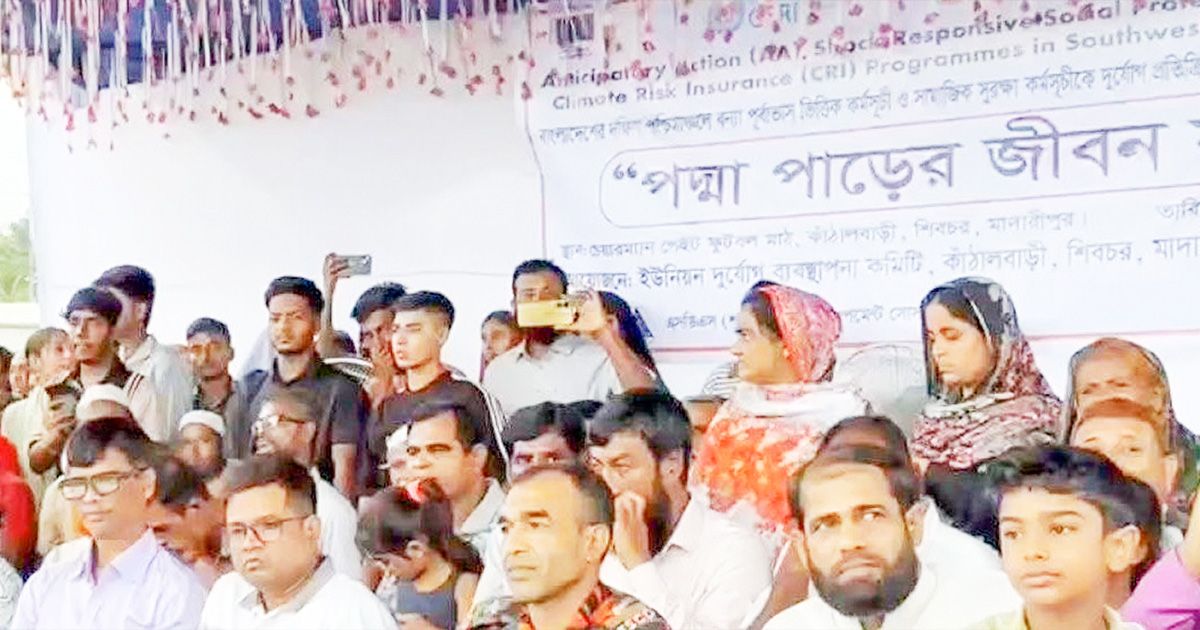 In-Madaripur-organized-by-SDS-the-exercise-titled-Life-War-of-Padma-Par-was-held