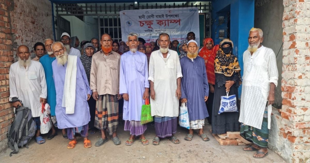 178-underprivileged-people-got-free-eye-treatment-in-Keshavpur
