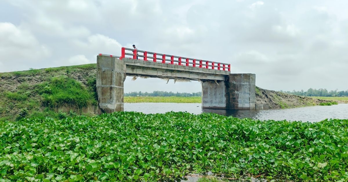 After-2-years-of-construction-of-the-bridge-the-people-of-Ghuinchar-Char-are-relieved-of-the-connection-road