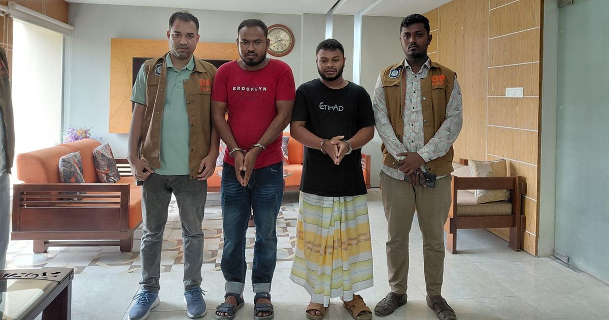 Naogaon-Highway-Robbery-2-Robbers-Arrested-as-Fake-Police