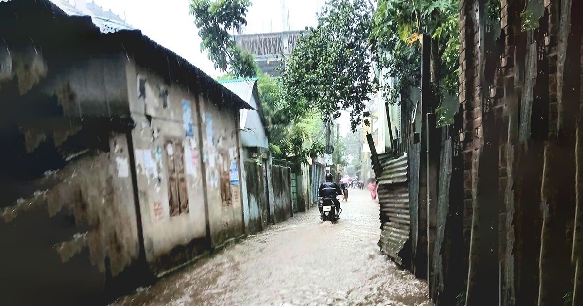 Life-in-Tangail-suffers-due-to-continuous-rains