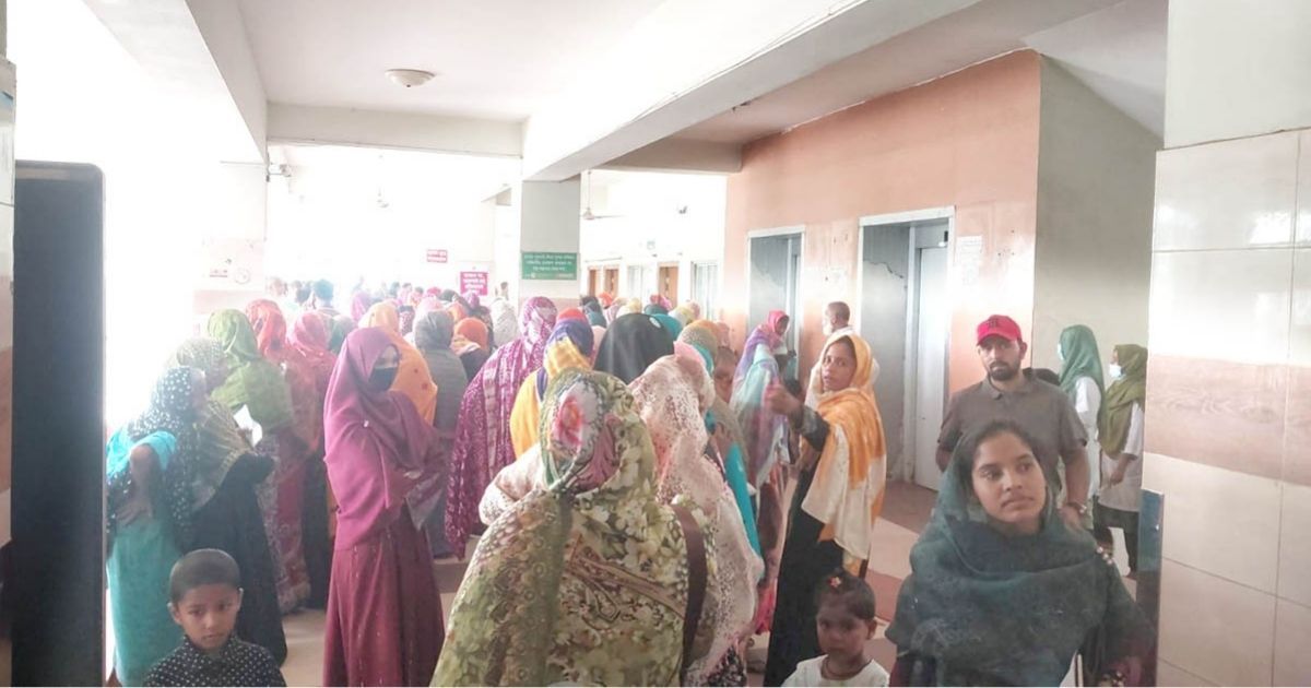 Patients-suffering-due-to-shortage-of-doctors-in-250-bed-hospital-in-Chapainawabganj