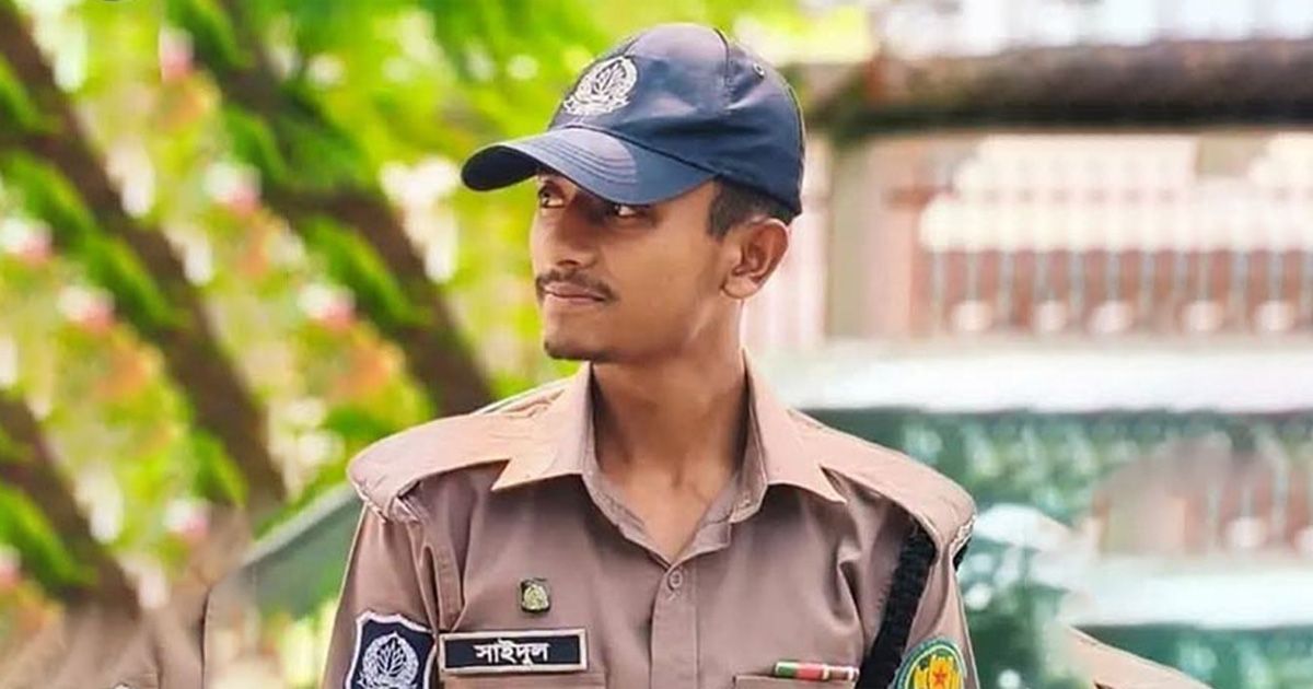 Constables-body-recovered-from-Demra-Police-Lines-building