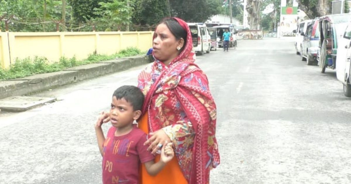 Indian-woman-Reshma-was-handed-over-to-the-police-by-the-BGB-under-the-illegal-entry-law