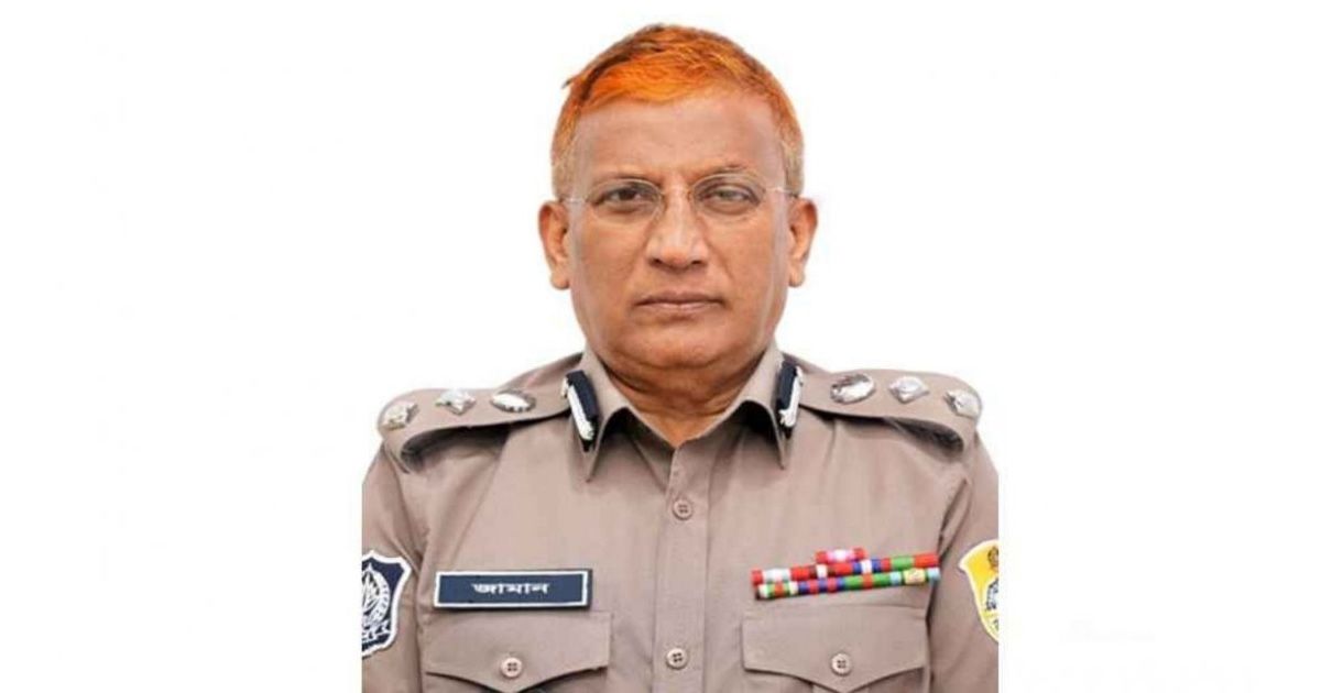 পুলিশের অতিরিক্ত ডিআইজি মনিরুজ্জামানকে বাধ্যতামূলক অবসর