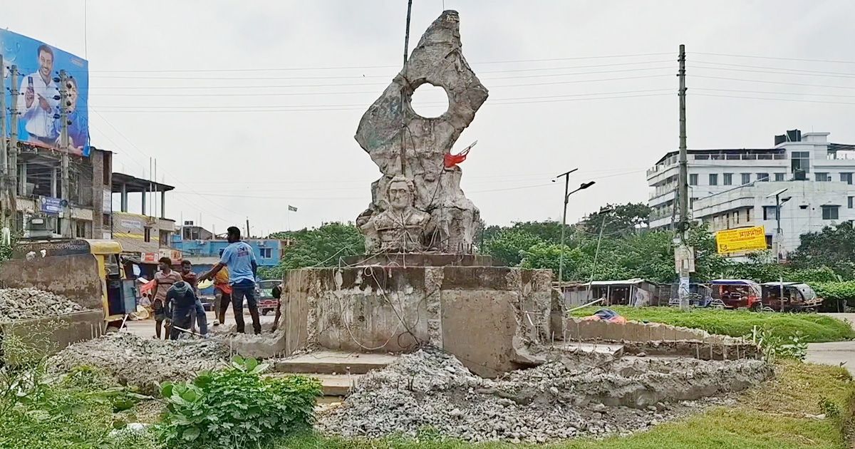The-government-will-take-the-initiative-to-rebuild-Birshrestha-Hamidur-Rahmans-sculpture