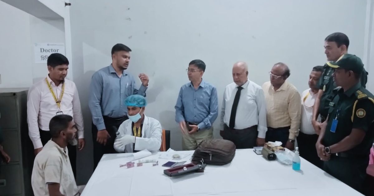 200-inmates-in-Nilphamari-jail-got-free-eye-treatment