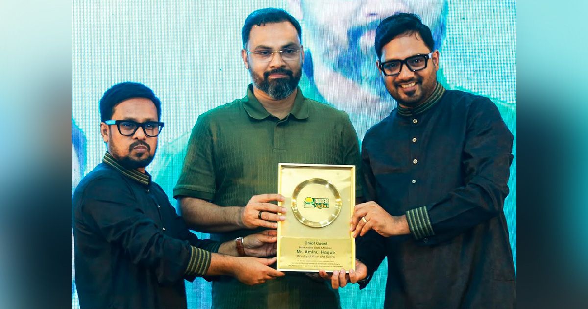 Sukher-Khamar-gave-a-land-deed-to-1000-founders