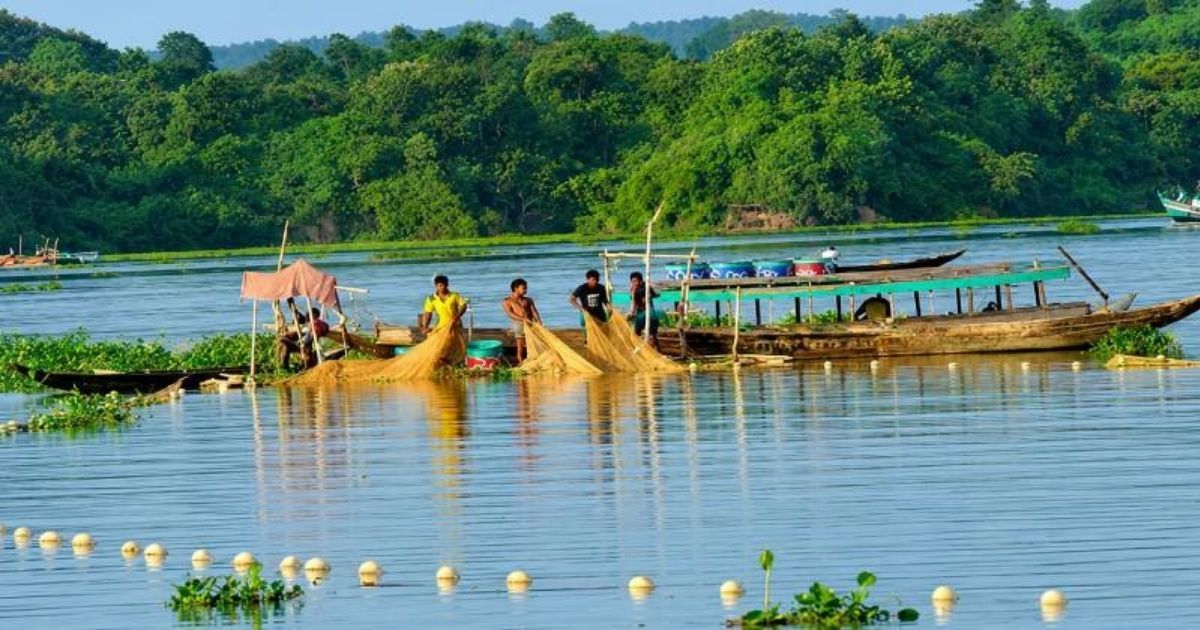 Ban-on-fishing-in-Kaptai-Lake-extended-for-another-10-days
