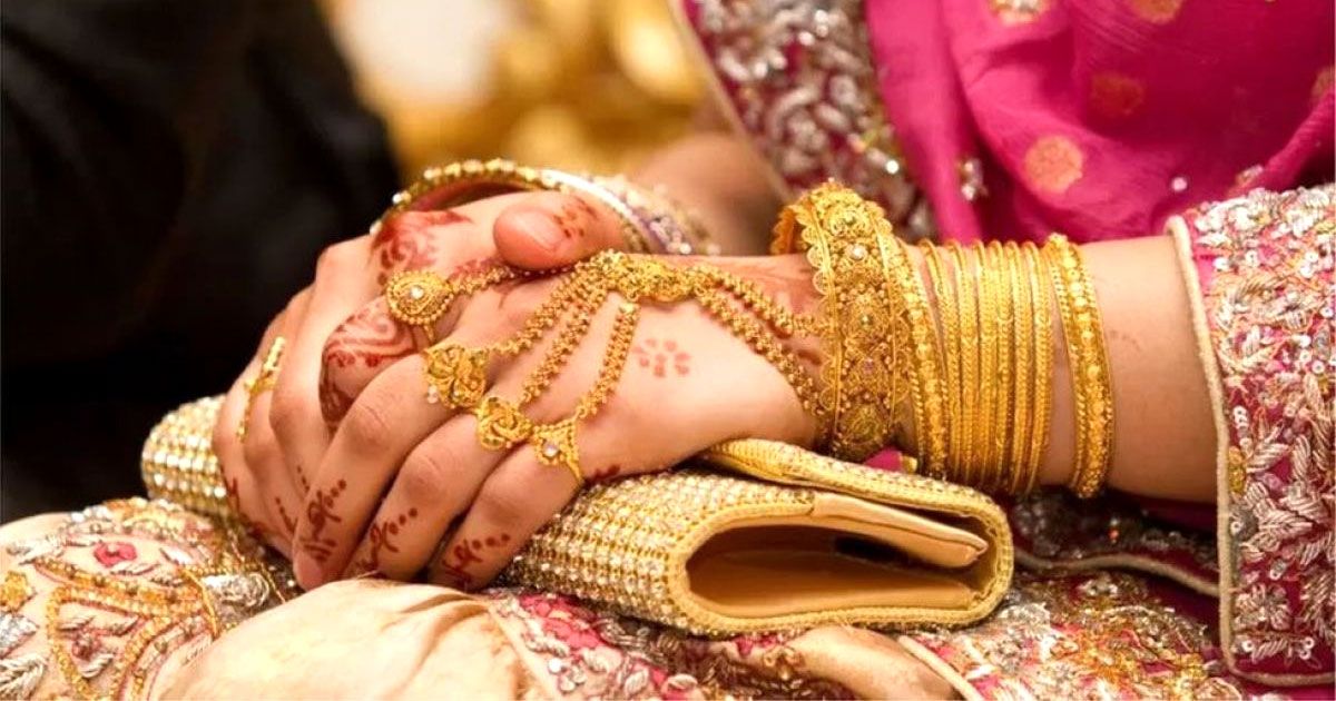 দেশে-স্বর্ণের-দামে-নতুন-রেকর্ড-ভরি-১১২৯০৮-টাকা