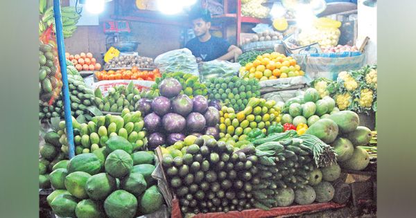 মুরগি-সবজিতে স্বস্তি, মাছের দাম চড়া
