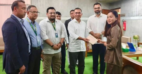 বাড়ি নির্মাণের জন্য ফুটবলার ঋতুপর্ণাকে প্রধানমন্ত্রীর আর্থিক সহায়তা