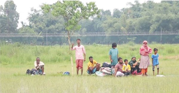 কাঁটাতারের বেড়াজালে বিপন্ন মানবতা