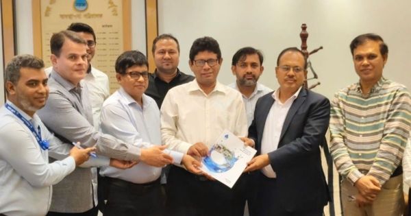 ঢাকা ওয়াসার বার্ষিক প্রতিবেদন হস্তান্তর
