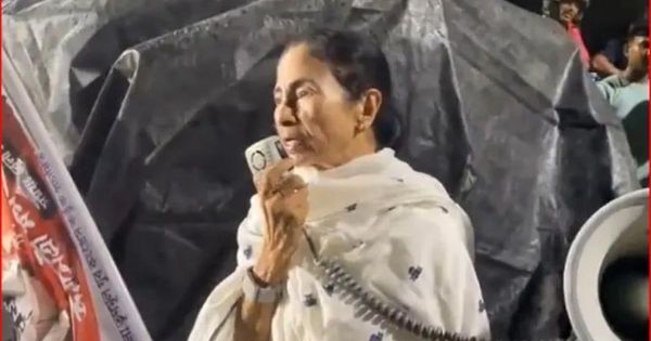 ফের রাজপথে নামলেন মমতা